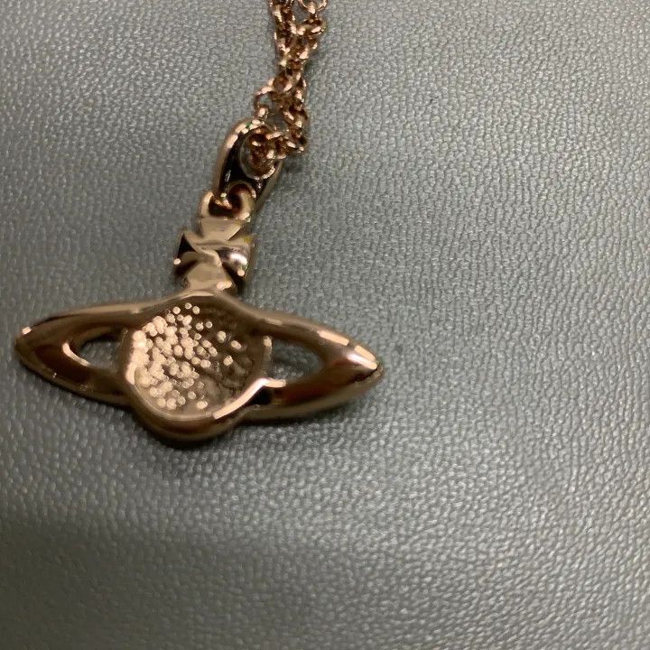 Vivienne Westwood Vivienne Westwood Brass Planet Pendant Necklace 0079 Size ONE SIZE - 4 Thumbnail