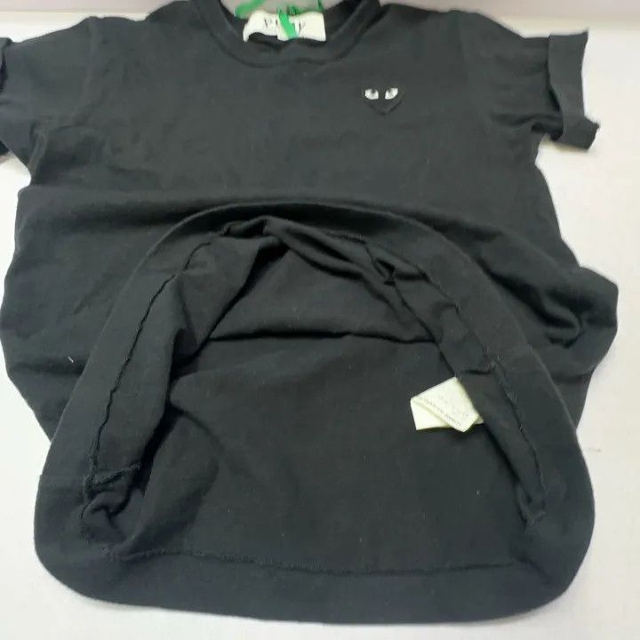 Comme des Garcons Comme des Garçons Play Black Embroidered T-Shirt 0079 Size US XS / EU 42 / 0 - 11 Thumbnail
