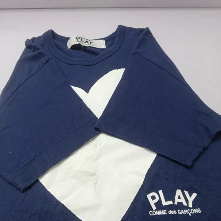 Comme des Garcons Comme des Garçons Play Navy Heart Logo T-Shirt 0079 Size US L / EU 52-54 / 3 - 10 Thumbnail