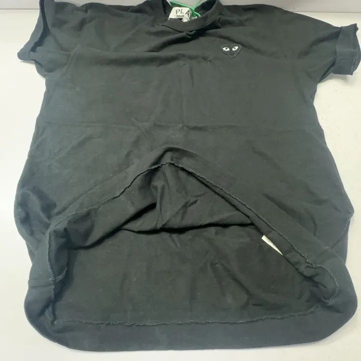 Comme des Garcons Comme des Garcons Play Black Heart Embroidered T-Shirt 0079 Size US L / EU 52-54 / 3 - 9 Thumbnail