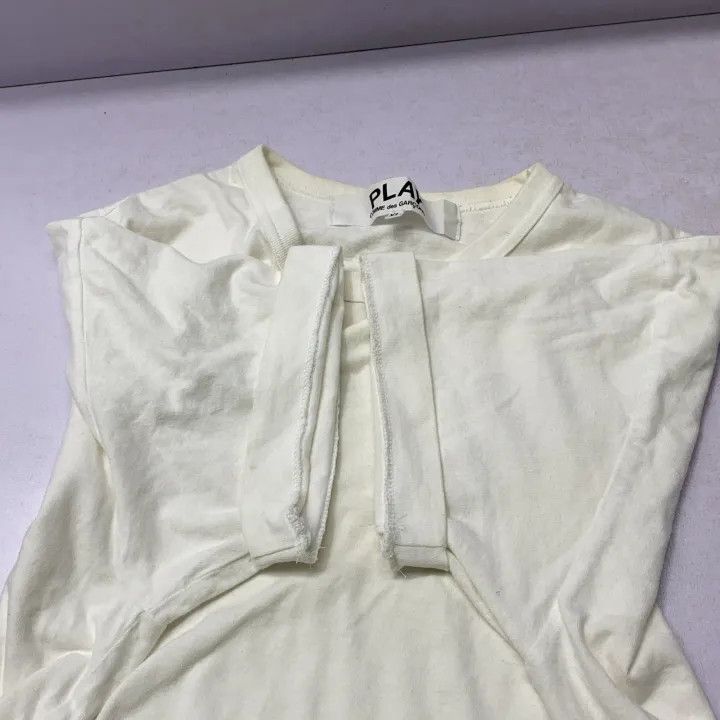 Comme des Garcons Comme des Garcons Play Red Heart Short Sleeve Tee 0079 Size US XL / EU 56 / 4 - 7 Thumbnail