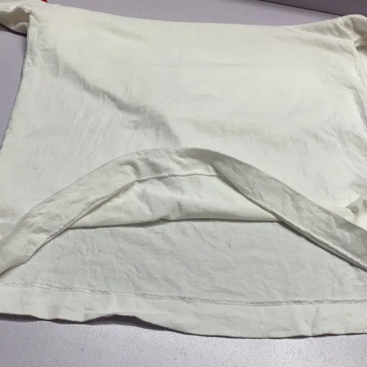 Comme des Garcons CDG Play White Long Sleeve T-Shirt with Hearts 0079 Size US S / EU 44-46 / 1 - 9 Thumbnail