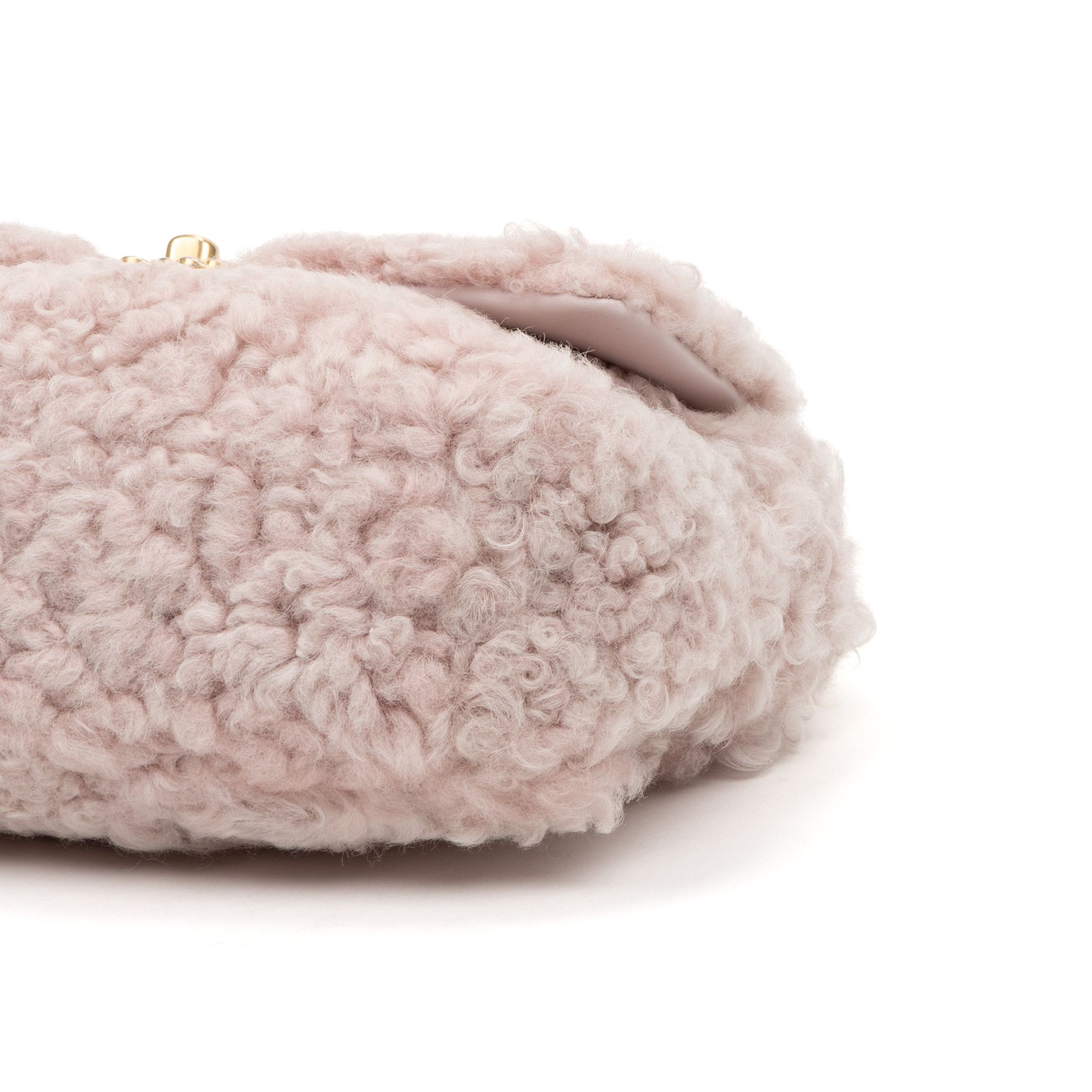 Chanel Rare Shearling 19 Classic Flap Size ONE SIZE - 8 Thumbnail
