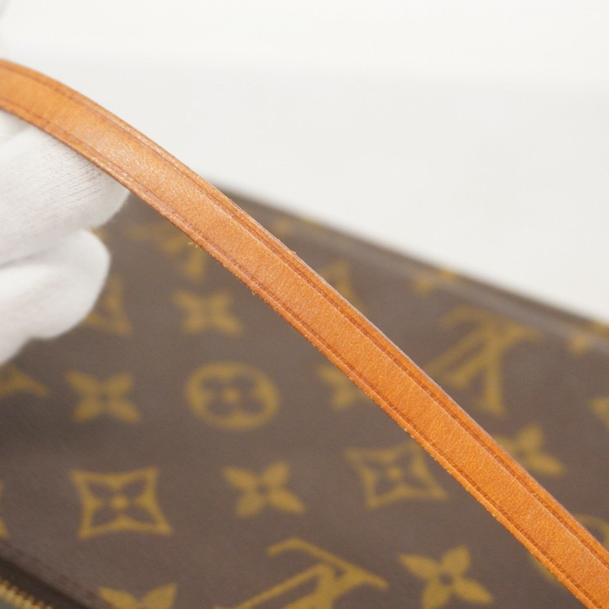 Louis Vuitton Louis Vuitton Pochette Accessoire clutch Size ONE SIZE - 4 Thumbnail
