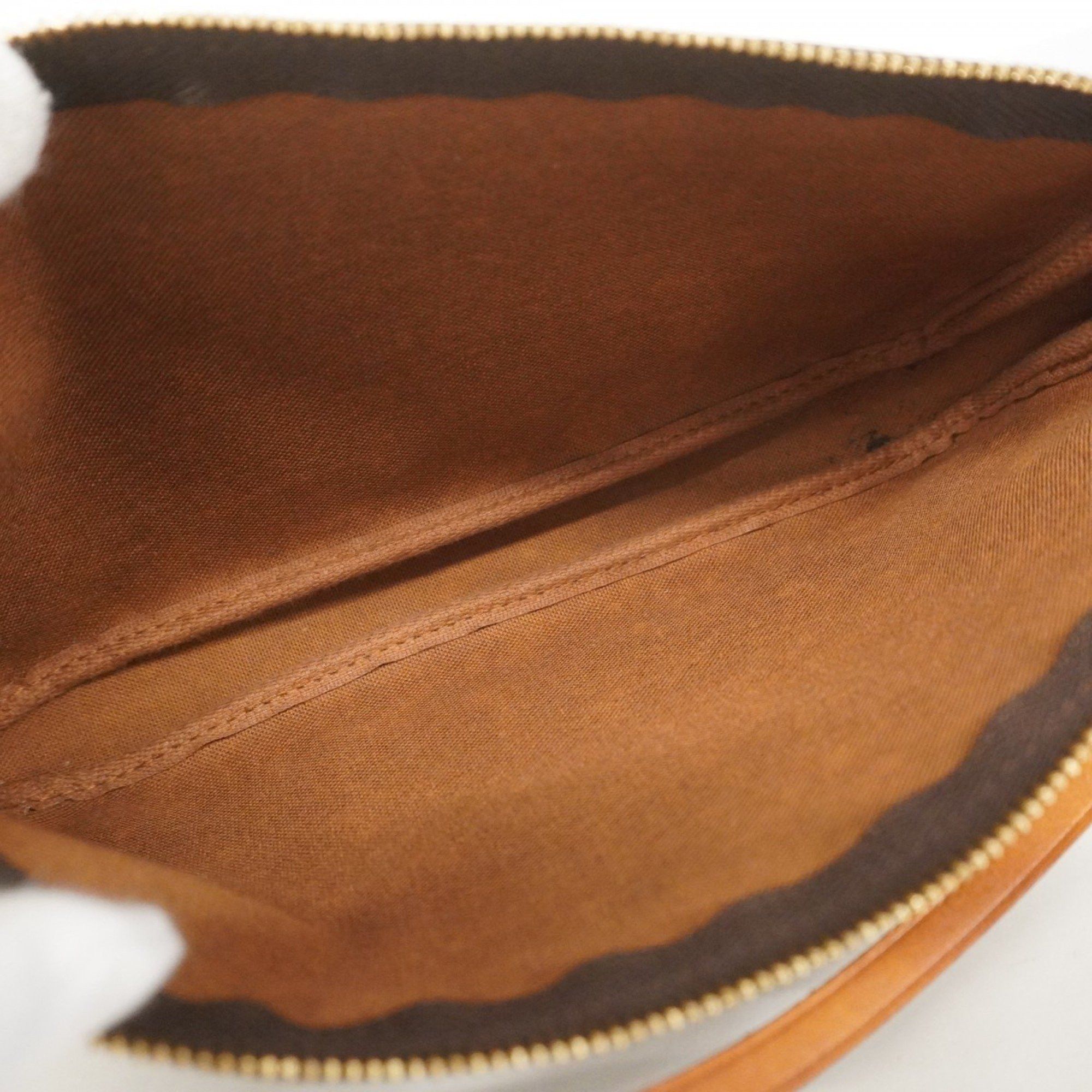 Louis Vuitton Louis Vuitton Pochette Accessoire clutch Size ONE SIZE - 9 Thumbnail