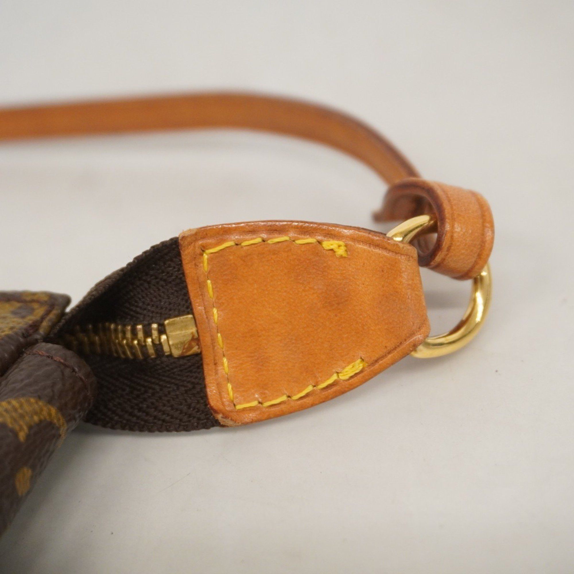 Louis Vuitton Louis Vuitton Pochette Accessoire clutch Size ONE SIZE - 13 Thumbnail