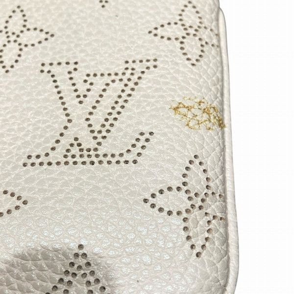 Louis Vuitton Louis Vuitton Louis Vuitton Pochette Cle Mahina Coin Case Leather Coin Case M69508 Size ONE SIZE - 6 Thumbnail