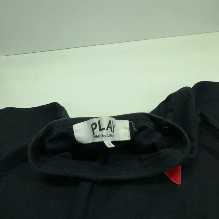 Comme des Garcons Comme des Garcons Play Black Heart T-Shirt 0079 Size US S / EU 44-46 / 1 - 7 Thumbnail
