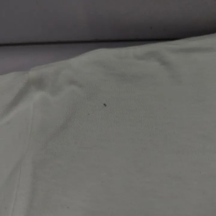 Comme des Garcons Comme des Garçons Play White Short Sleeve T-Shirt 0079 Size US S / EU 44-46 / 1 - 10 Thumbnail