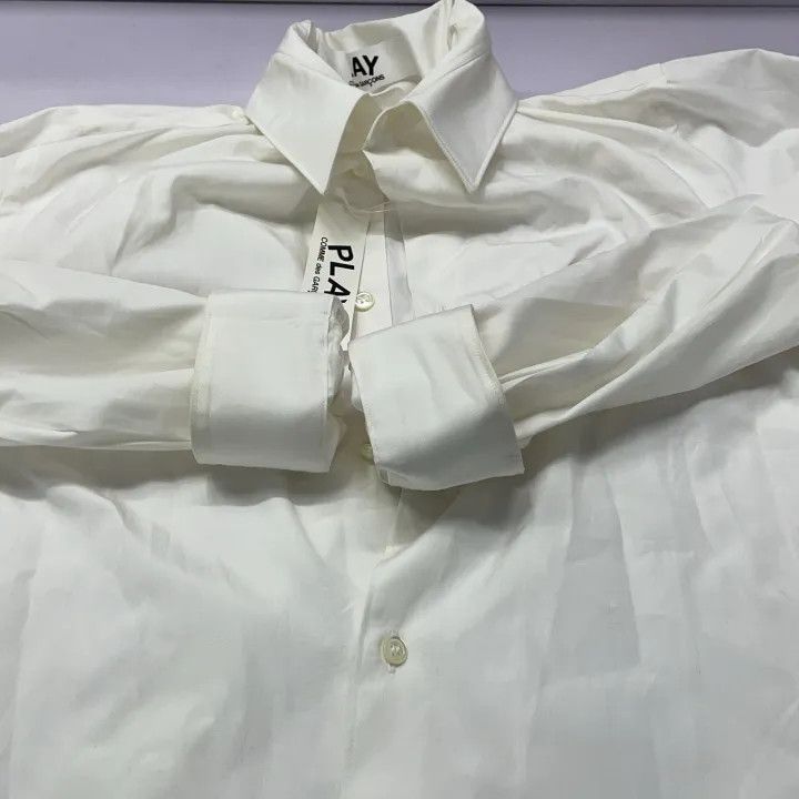 Comme des Garcons Comme des Garçons Play Red Emblem Button Down Shirt 0079 Size US L / EU 52-54 / 3 - 11 Thumbnail