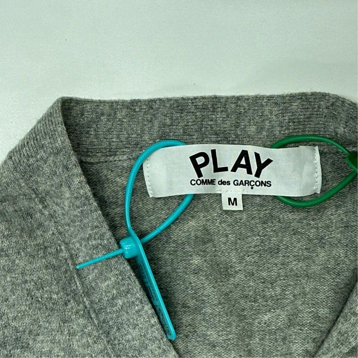 Comme des Garcons Comme des Garçons Play Gray Logo Cardigan Sweater 0079 Size US M / EU 48-50 / 2 - 2 Thumbnail