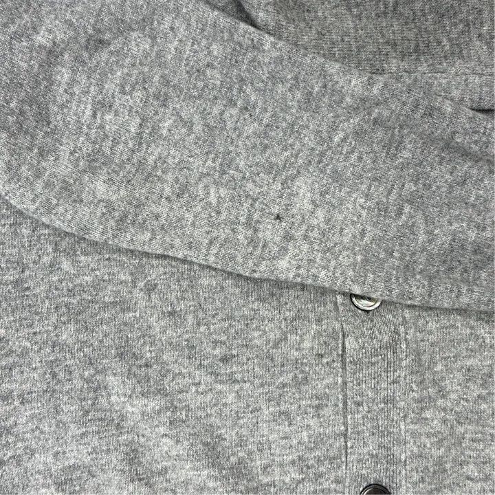 Comme des Garcons Comme des Garçons Play Gray Logo Cardigan Sweater 0079 Size US M / EU 48-50 / 2 - 5 Thumbnail