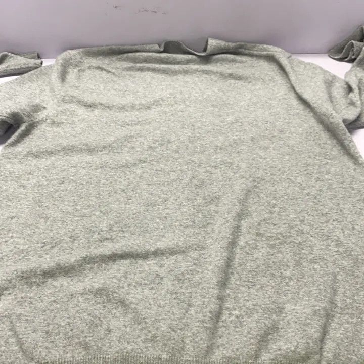 Comme des Garcons Comme des Garçons Play Gray Logo Cardigan 0079 Size US XXL / EU 58 / 5 - 10 Thumbnail