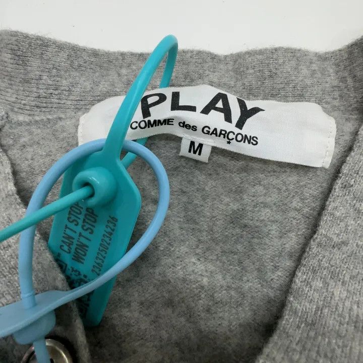 Comme des Garcons Comme Des Garçons Play Gray Logo Cardigan for Men 0079 Size US M / EU 48-50 / 2 - 2 Thumbnail