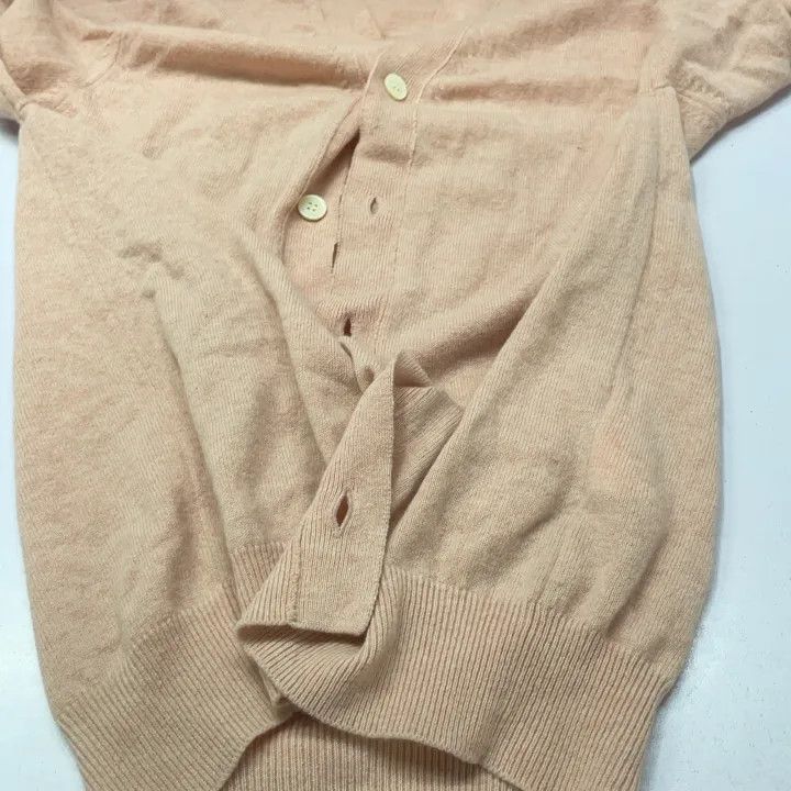 Comme des Garcons Comme des Garçons Play Pink V-Neck Long Sleeve Sweater 0079 Size US L / EU 52-54 / 3 - 14 Thumbnail