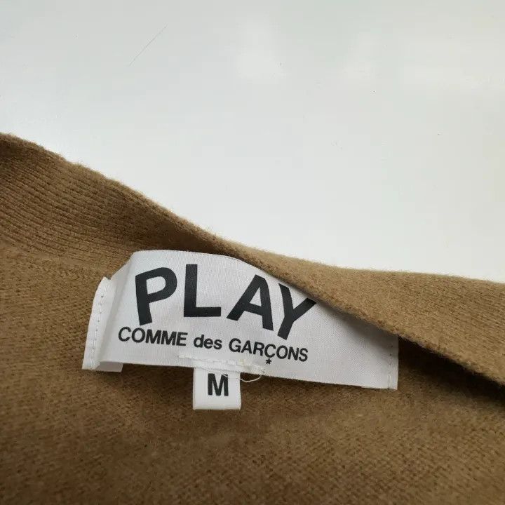 Comme des Garcons Comme des Garçons Play Brown Cardigan with Heart 0079 Size US M / EU 48-50 / 2 - 4 Thumbnail