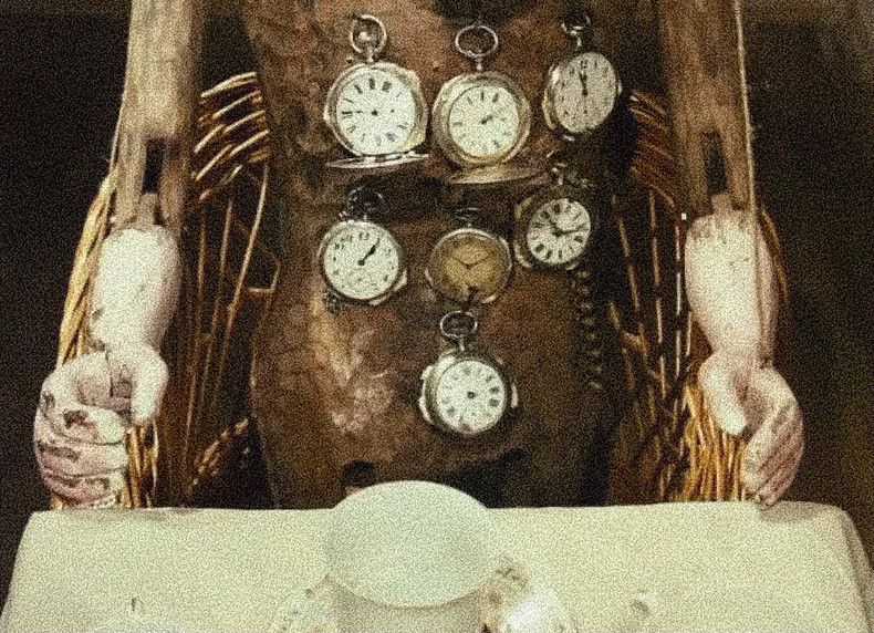 Undercover unique biscuit watch with punk style Size ONE SIZE - 6 Thumbnail