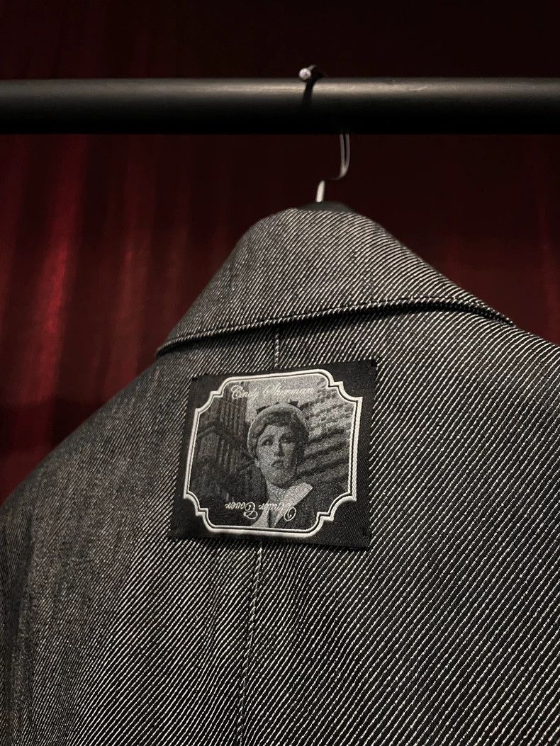 Undercover cindy collection long blazer with portrait design Size US M / EU 48-50 / 2 - 4 Thumbnail