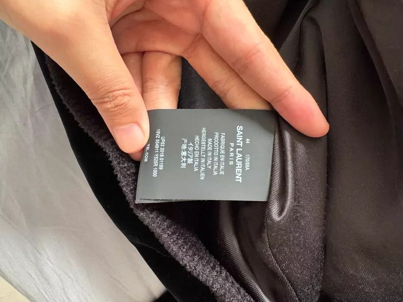 Saint Laurent Paris saint laurent velvet smoking jacket with heart design Size US L / EU 52-54 / 3 - 3 Thumbnail