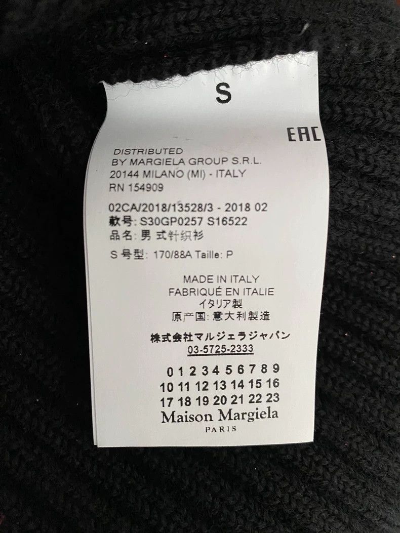 Maison Margiela maison margiela red knit sleeveless sweater Size US S / EU 44-46 / 1 - 6 Thumbnail