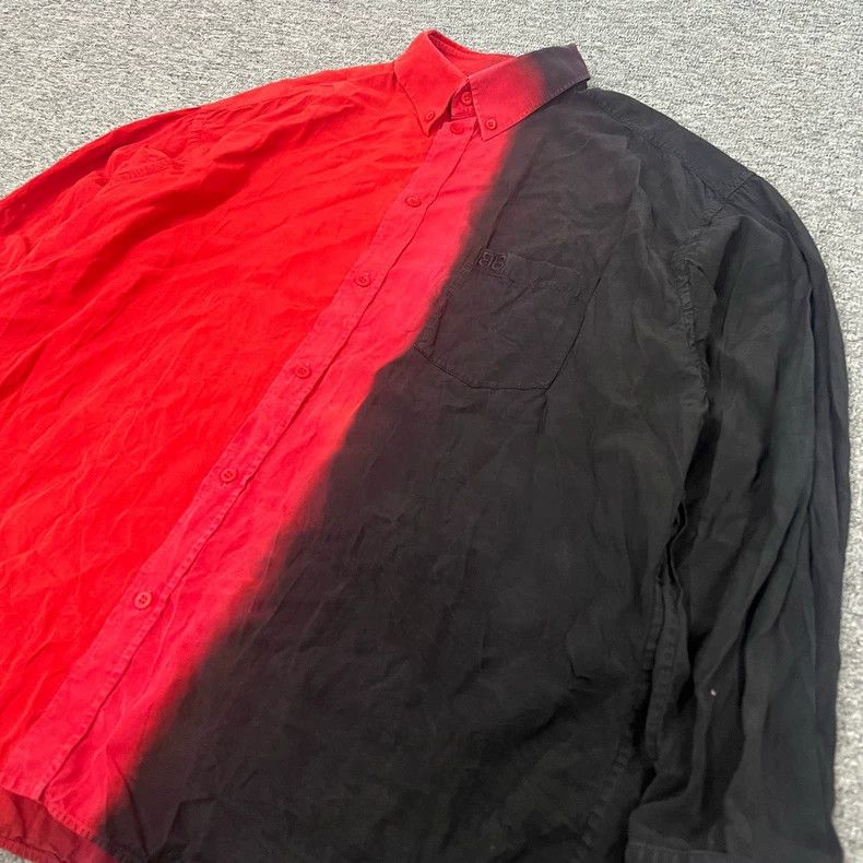Balenciaga balenciaga dual color button-up shirt Size US M / EU 48-50 / 2 - 4 Thumbnail
