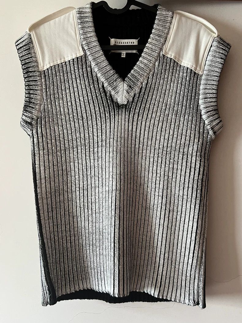 Maison Margiela silver ribbed sleeveless knit top Size US M / EU 48-50 / 2 - 2 Thumbnail