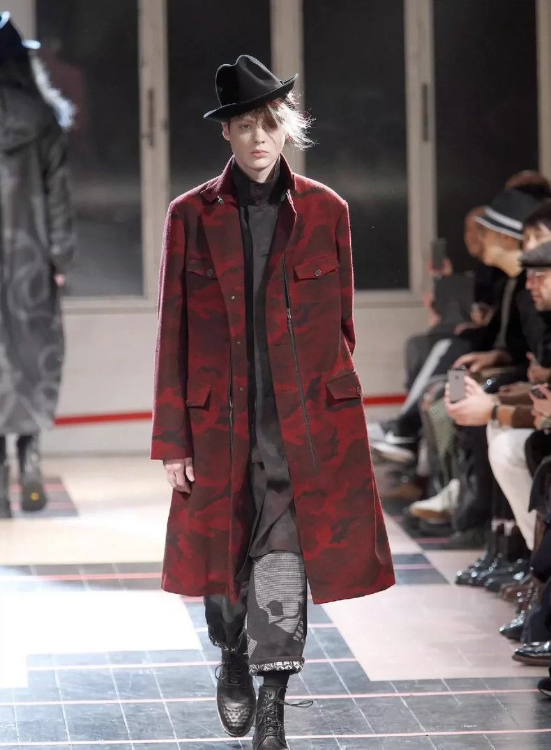 Yohji Yamamoto red camouflage gothic overcoat by yohji yamamoto Size US M / EU 48-50 / 2 - 8 Thumbnail