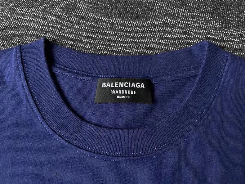 Balenciaga balenciaga short sleeve letter t-shirt Size US L / EU 52-54 / 3 - 3 Thumbnail