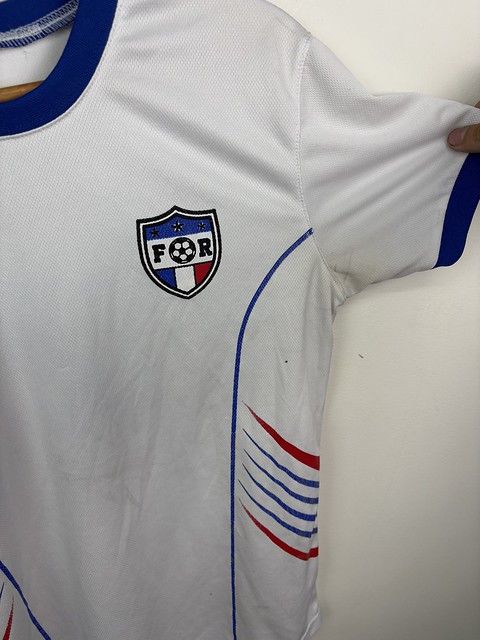 Vintage Vintage 90's France Soccer Jersey #7 Pullover T-Shirt Size S Size US S / EU 44-46 / 1 - 7 Thumbnail