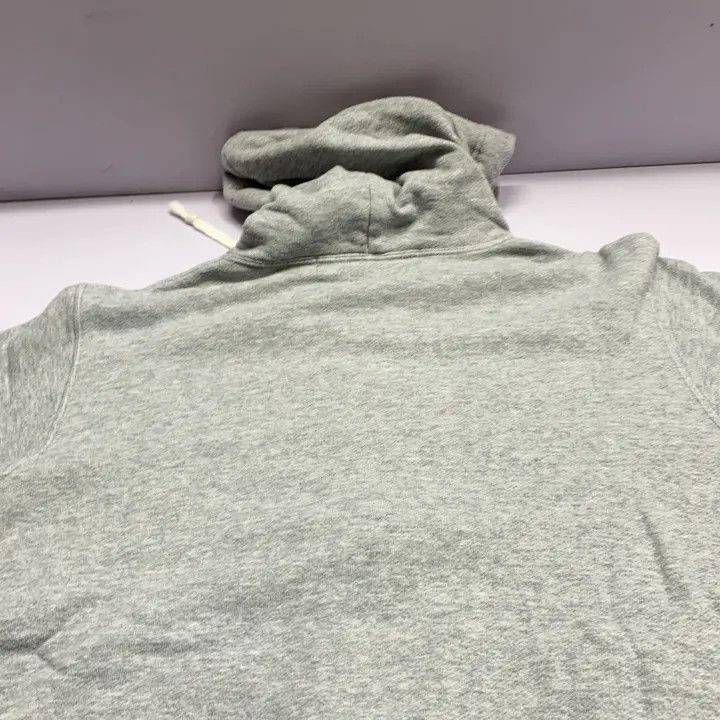 Comme des Garcons Comme des Garçons Play Gray Zip Hoodie 0079 Size L / US 10 / IT 46 - 13 Thumbnail