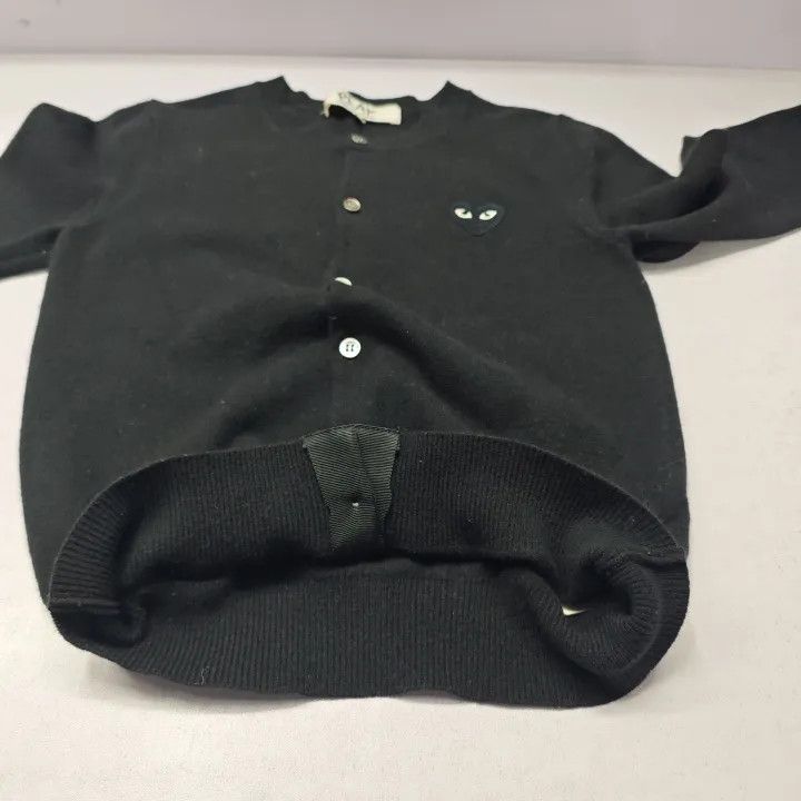 Comme des Garcons Comme des Garçons Play Black Heart Cardigan 0079 Size S / US 4 / IT 40 - 8 Thumbnail