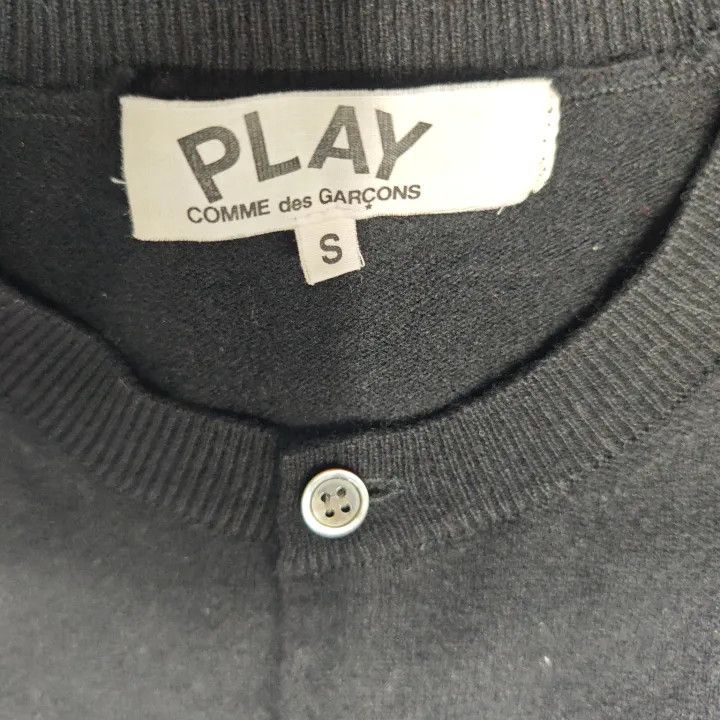 Comme des Garcons Comme des Garçons Play Black Heart Cardigan 0079 Size S / US 4 / IT 40 - 4 Thumbnail