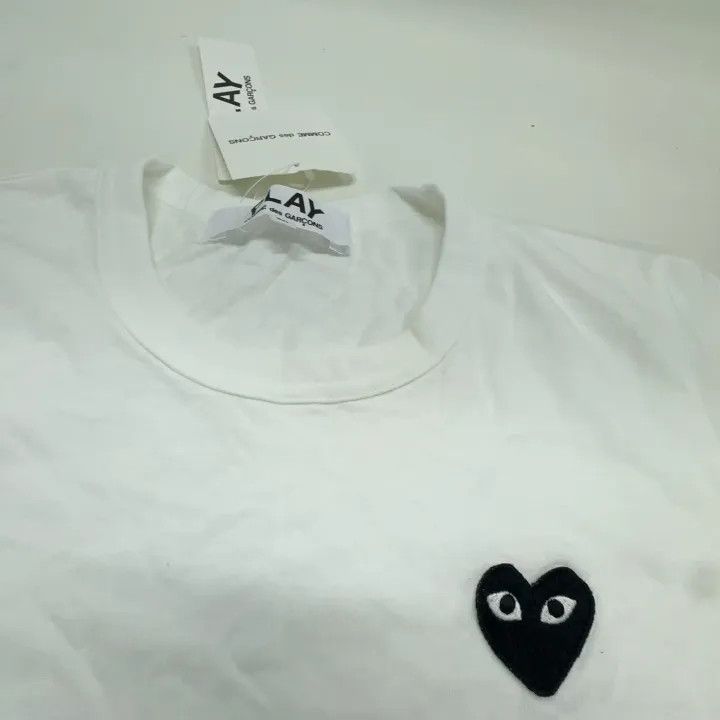 Comme des Garcons Comme des Garçons Play Black Heart T-Shirt 0079 Size M / US 6-8 / IT 42-44 - 8 Thumbnail