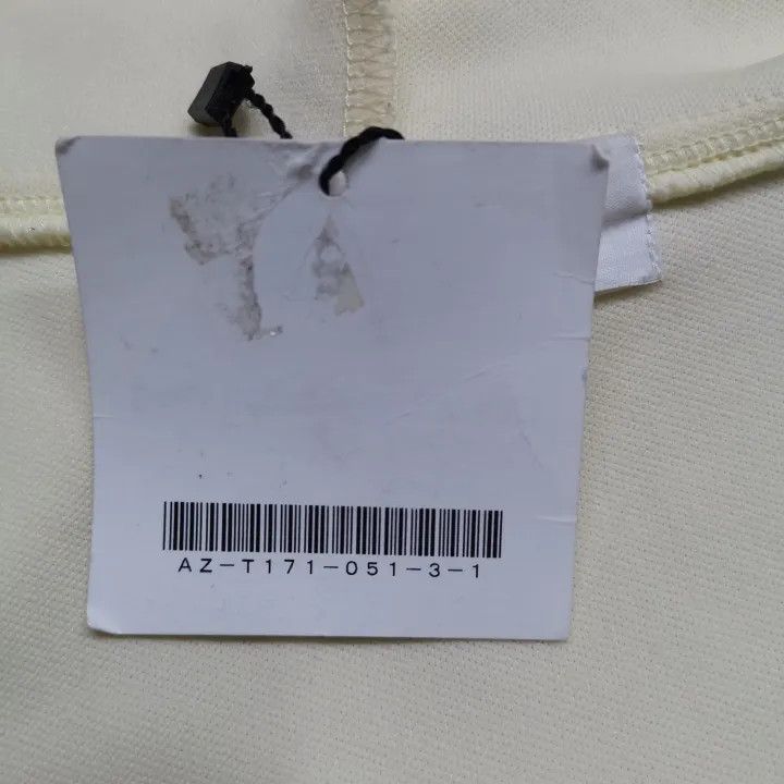 Comme des Garcons Comme des Garçons Play Ivory Hooded Zip Sweatshirt 0079 Size S / US 4 / IT 40 - 5 Thumbnail