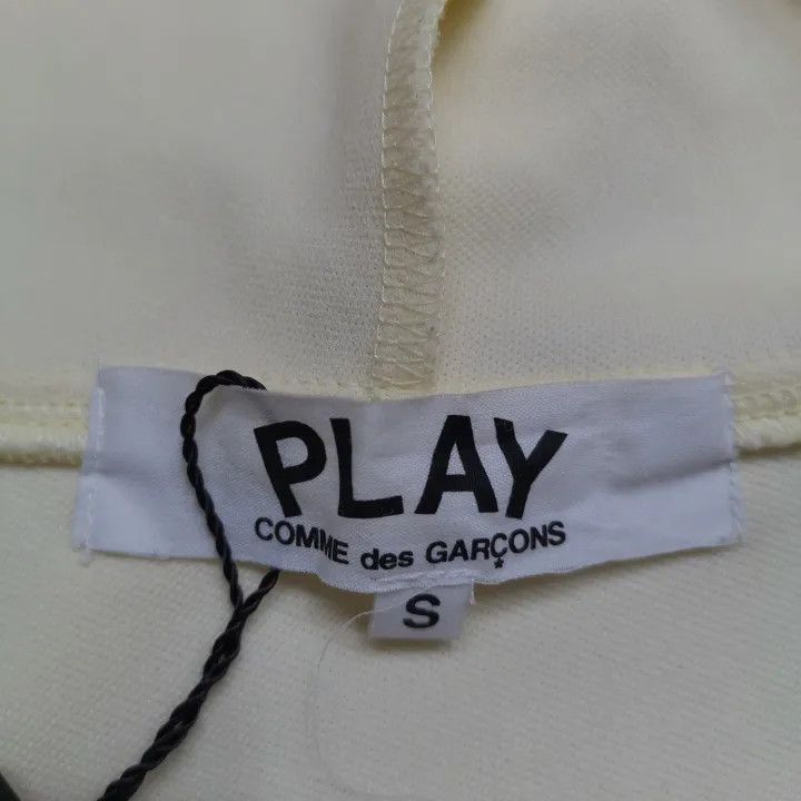 Comme des Garcons Comme des Garçons Play Ivory Hooded Zip Sweatshirt 0079 Size S / US 4 / IT 40 - 4 Thumbnail