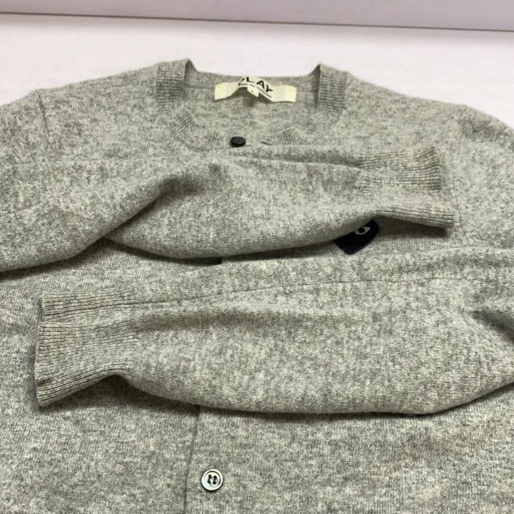 Comme des Garcons CDG Play Gray Knit Cardigan for Women 0079 Size L / US 10 / IT 46 - 9 Thumbnail