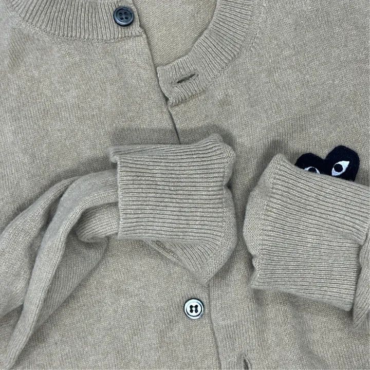 Comme des Garcons Comme des Garcons Play Beige Heart Sweater 0079 Size L / US 10 / IT 46 - 7 Thumbnail