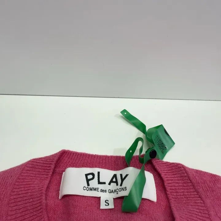 Comme des Garcons Comme des Garcons Play Pink Heart Embroidered Sweater 0079 Size S / US 4 / IT 40 - 4 Thumbnail