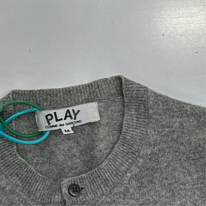 Comme des Garcons Comme des Garçons Play Gray Knitted Cardigan 0079 Size M / US 6-8 / IT 42-44 - 2 Thumbnail