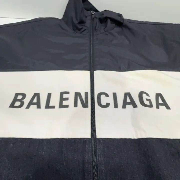 Balenciaga Balenciaga FW21 Large Logo Printed Jacket 0079 Size XS / US 0-2 / IT 36-38 - 8 Thumbnail
