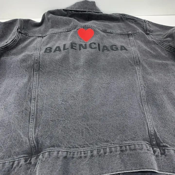 Balenciaga Balenciaga FW21 Heart Pattern Denim Jacket 0079 Size S / US 4 / IT 40 - 12 Thumbnail