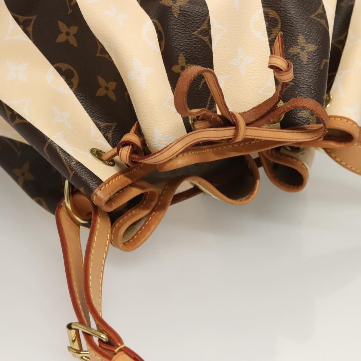Louis Vuitton Louis Vuitton Petit Noé shoulder Size ONE SIZE - 19 Thumbnail