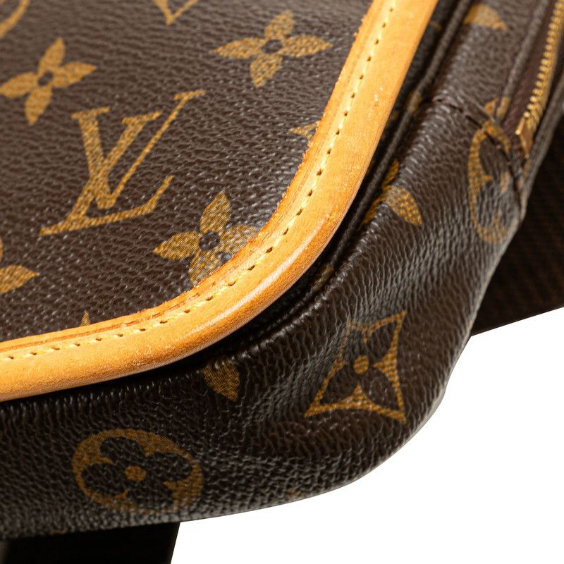 Louis Vuitton Louis Vuitton Louis Vuitton Bosphore Monogram shoulder bag Canvas Belt Bag M40108 Size ONE SIZE - 5 Thumbnail