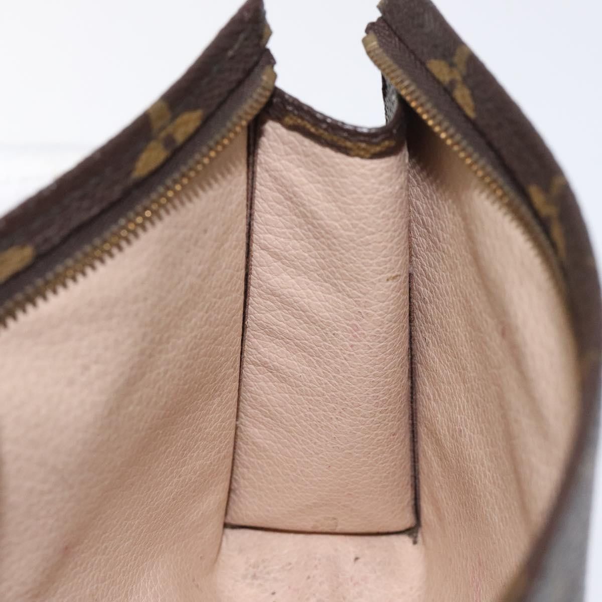 Louis Vuitton Louis Vuitton Trousse de Toilette clutch Size ONE SIZE - 14 Thumbnail