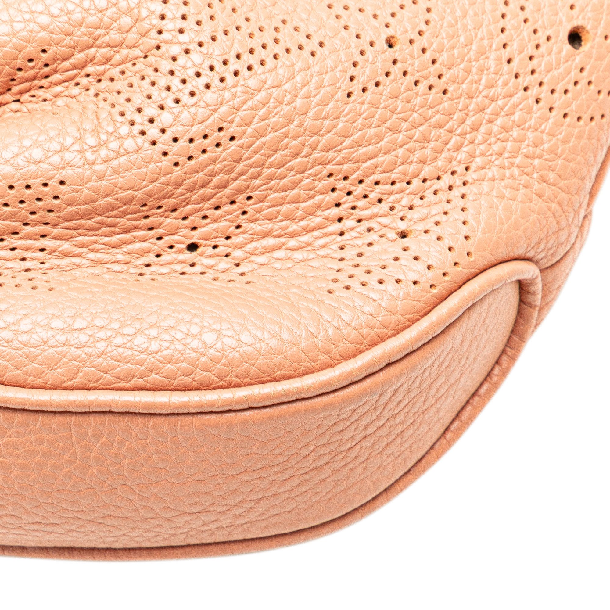 Louis Vuitton Louis Vuitton Monogram Mahina Selene PM Size ONE SIZE - 11 Thumbnail