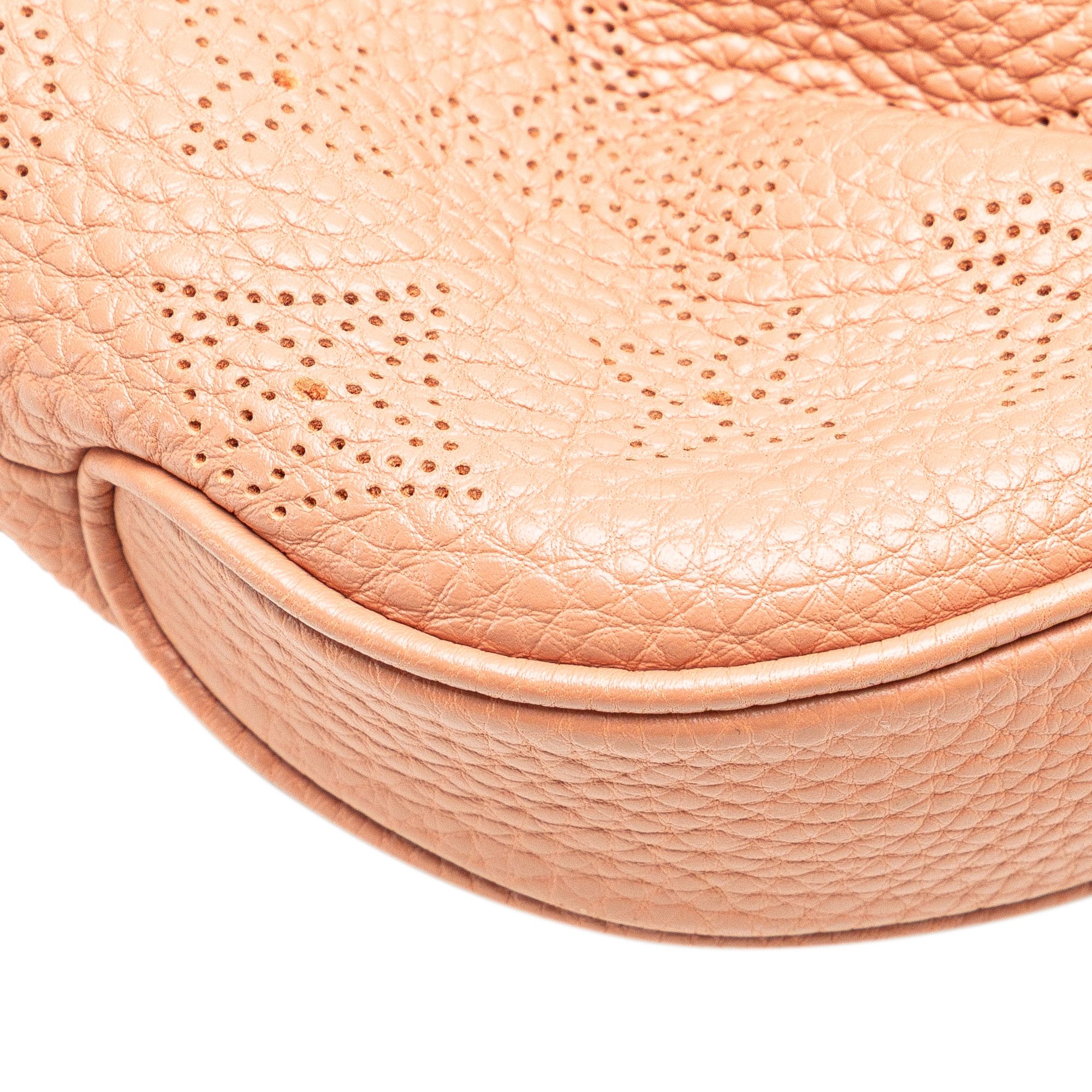 Louis Vuitton Louis Vuitton Monogram Mahina Selene PM Size ONE SIZE - 10 Thumbnail