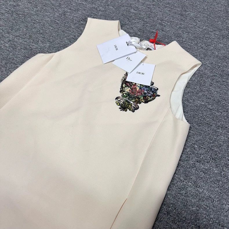 Dior dior classic sleeveless dress with embroidery Size US 36 / EU 52 - 3 Thumbnail