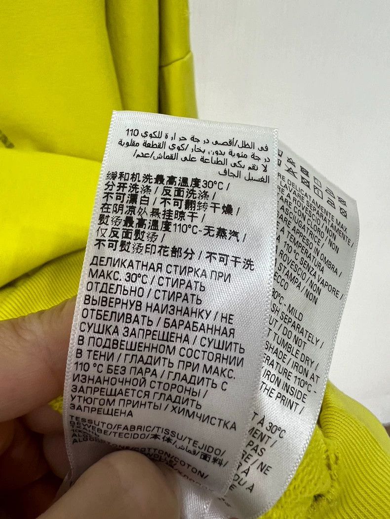Balenciaga balenciaga new logo yellow sweatshirt hoodie Size US L / EU 52-54 / 3 - 5 Thumbnail