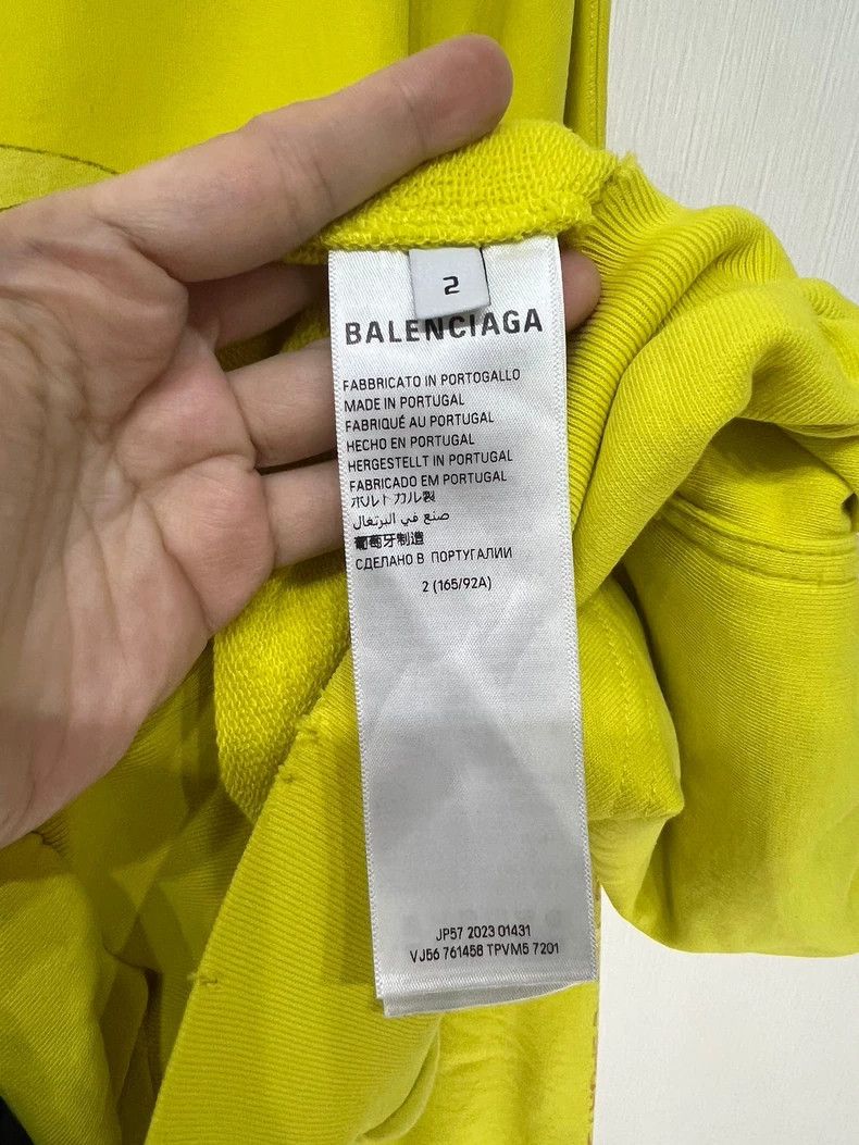 Balenciaga balenciaga new logo yellow sweatshirt hoodie Size US L / EU 52-54 / 3 - 4 Thumbnail