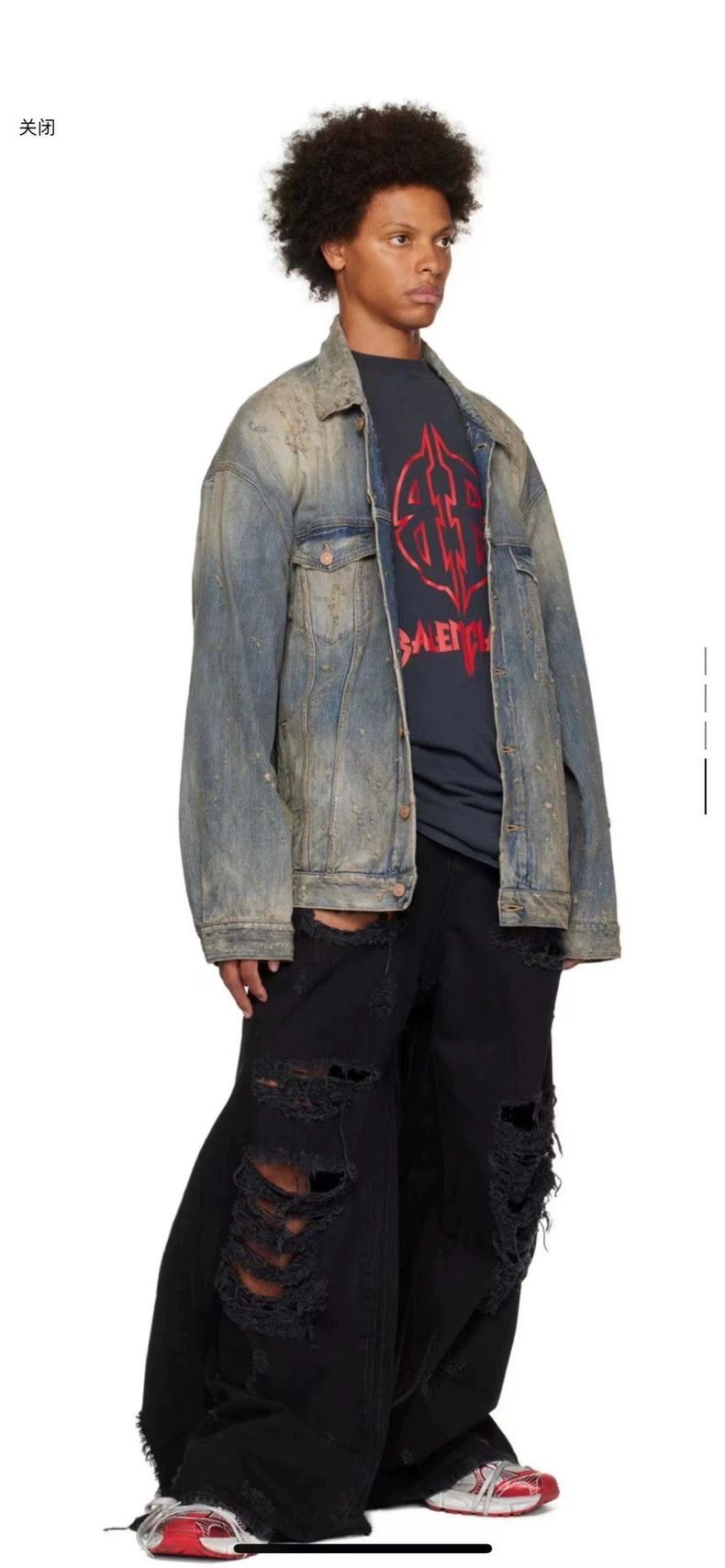 Balenciaga Balenciaga Distressed Denim Jacket with Crystals Size US S / EU 44-46 / 1 - 9 Thumbnail